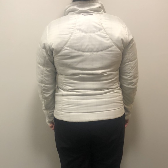 Women’s Columbia Ski Jacket - Picture 4 of 15